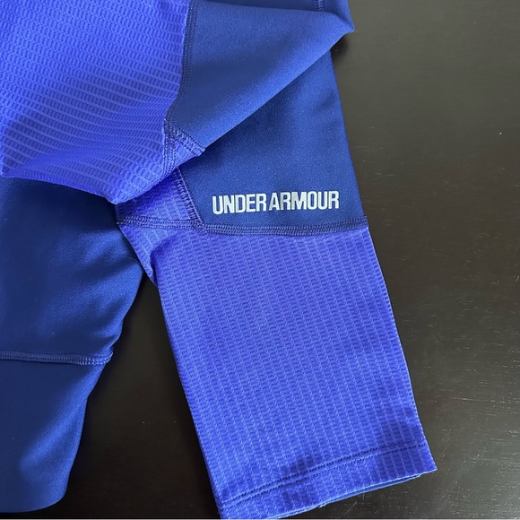 Under Armour Fly By HeatGear Capri Workout Leggings Purple Back Pocket Nordstrom - Picture 9 of 9